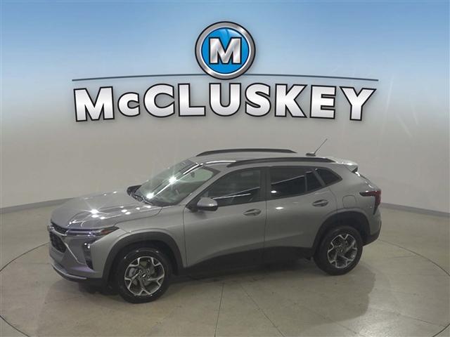 used 2025 Chevrolet Trax car, priced at $25,989