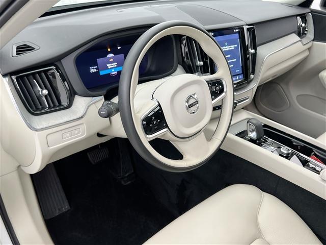 used 2024 Volvo XC60 Recharge Plug-In Hybrid car, priced at $40,890