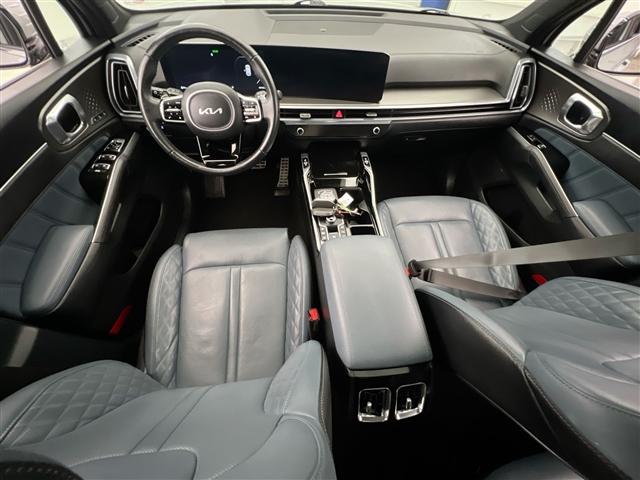 used 2025 Kia Sorento Plug-In Hybrid car, priced at $40,890