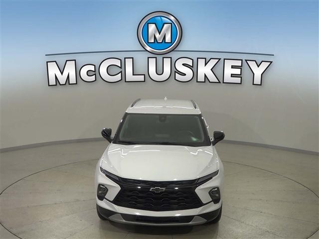 used 2025 Chevrolet Blazer car, priced at $30,489