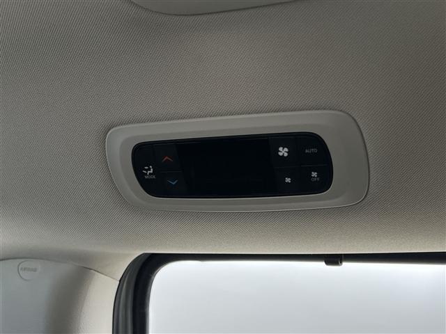 used 2024 Chrysler Pacifica car, priced at $28,989