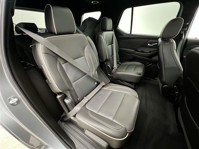 used 2023 Chevrolet Traverse car, priced at $41,989