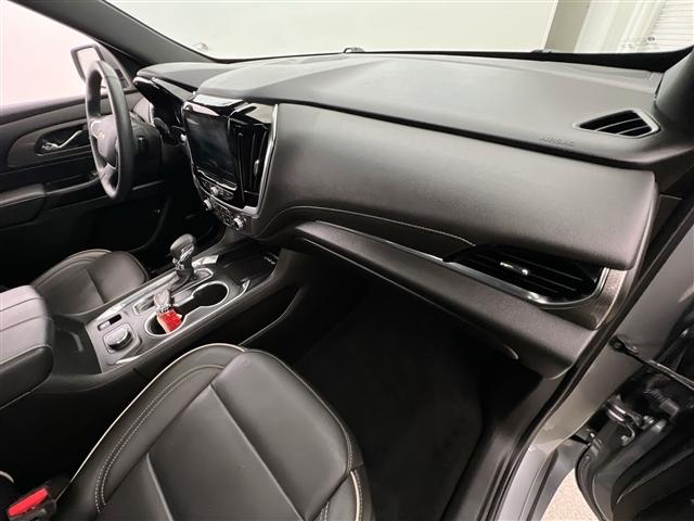 used 2023 Chevrolet Traverse car, priced at $41,989