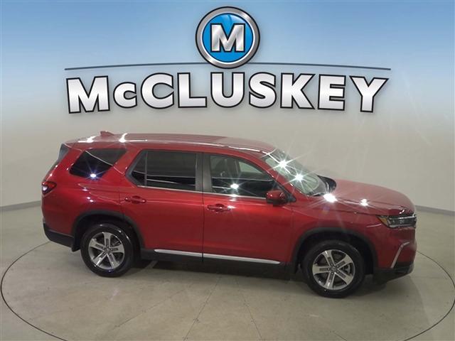 used 2023 Honda Pilot car, priced at $40,387