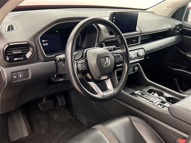 used 2023 Honda Pilot car, priced at $40,387