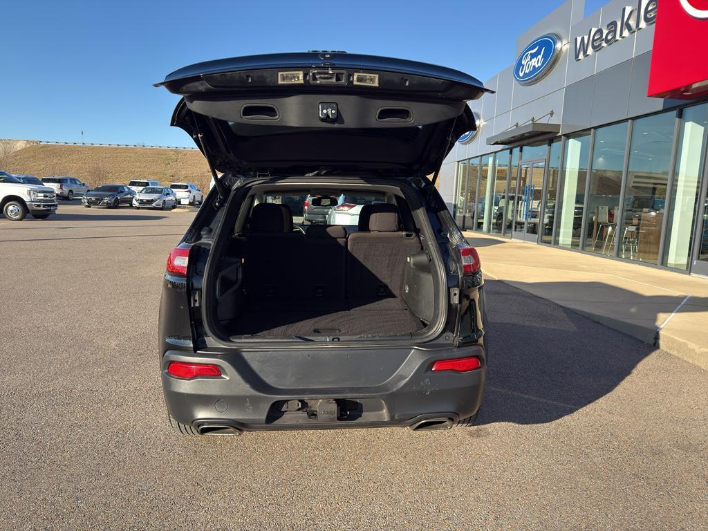 used 2017 Jeep Cherokee car, priced at $11,995