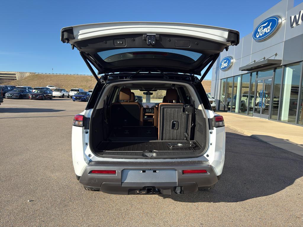 new 2026 Nissan Pathfinder car, priced at $50,888