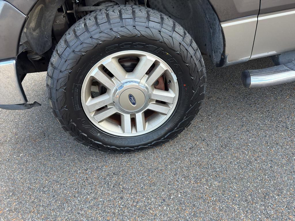 used 2006 Ford F-150 car, priced at $9,995