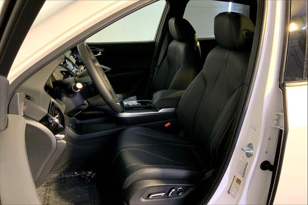 new 2026 Acura RDX car, priced at $47,645