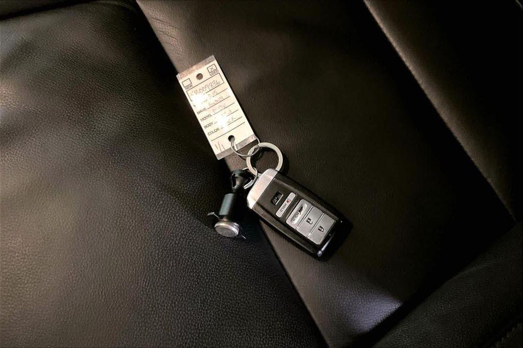 used 2015 Acura MDX car, priced at $13,498