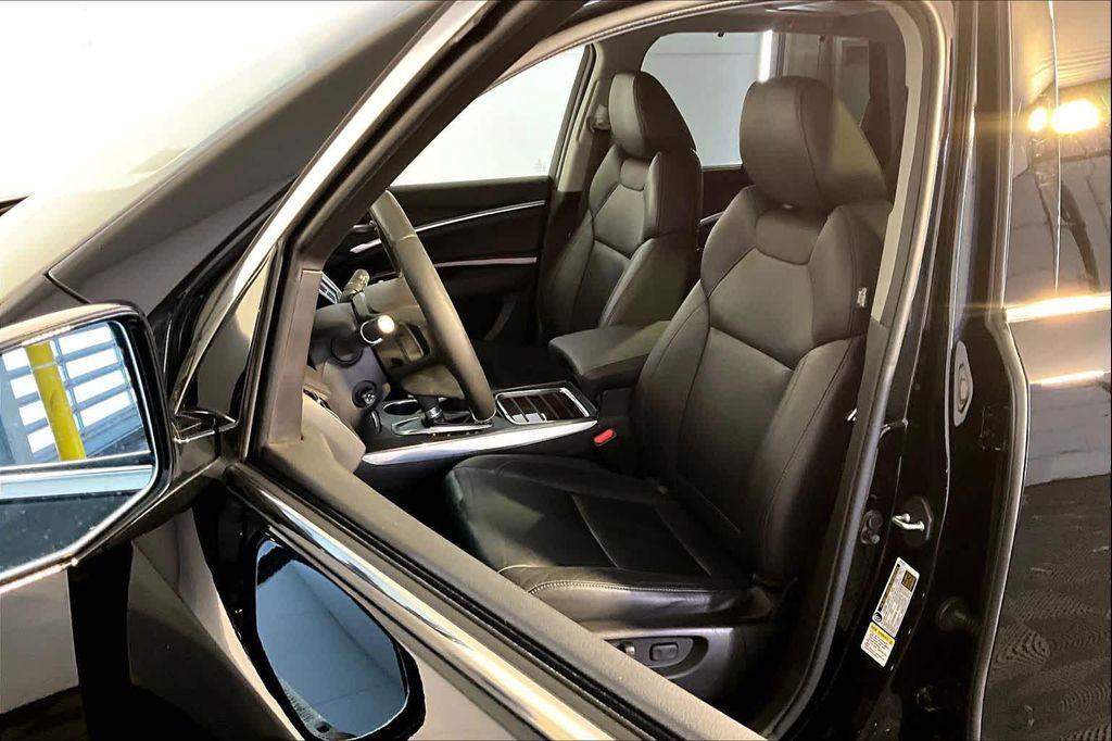 used 2015 Acura MDX car, priced at $13,498