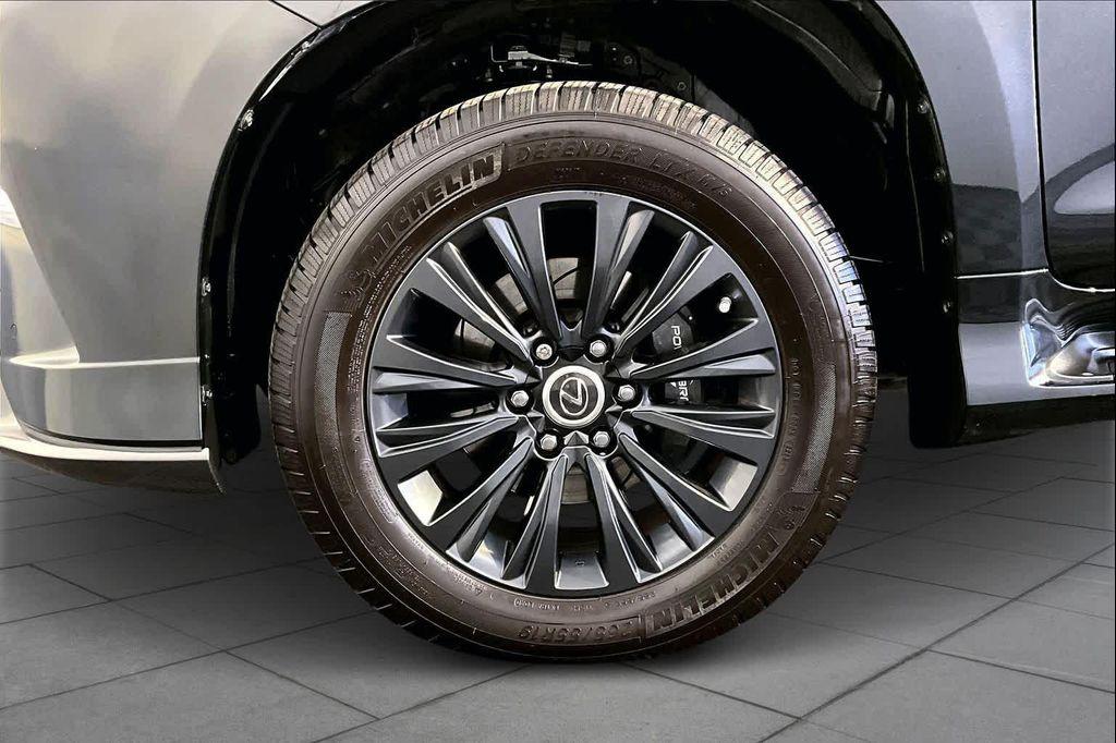 used 2023 Lexus GX 460 car, priced at $56,897
