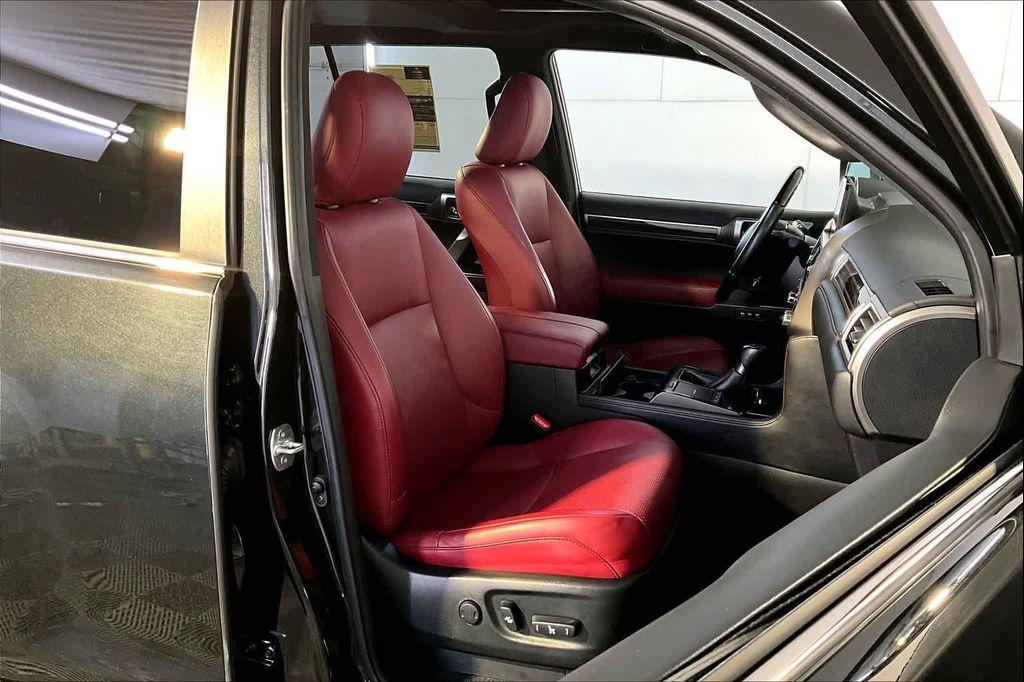 used 2023 Lexus GX 460 car, priced at $56,897