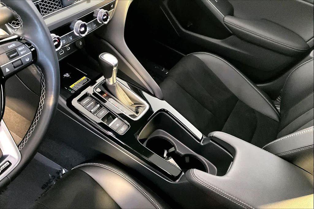 used 2025 Acura Integra car, priced at $31,900