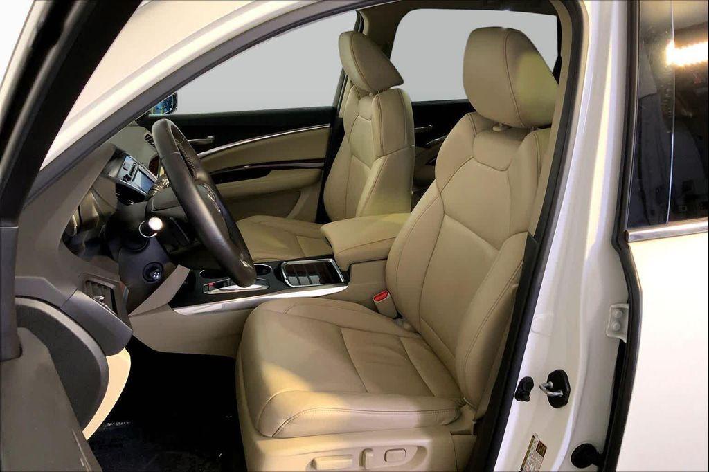 used 2016 Acura MDX car, priced at $13,482