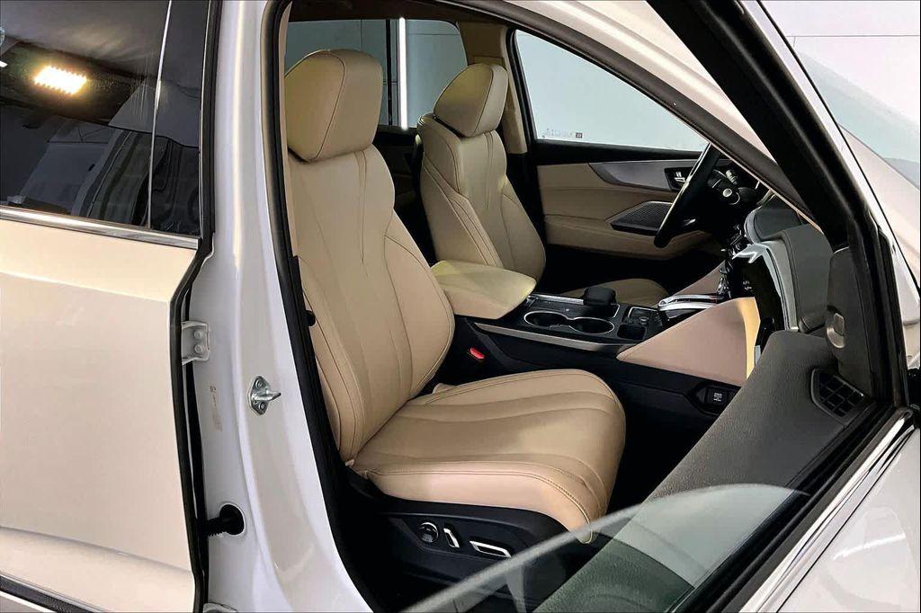 used 2023 Acura MDX car, priced at $35,728