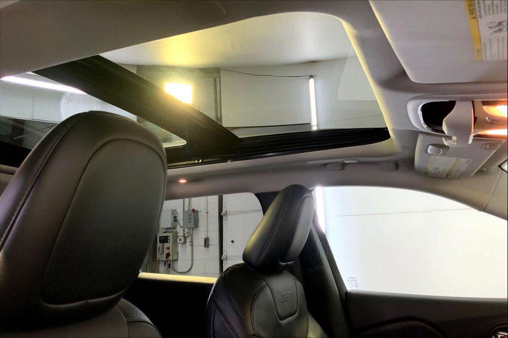 used 2019 Jeep Cherokee car, priced at $18,596