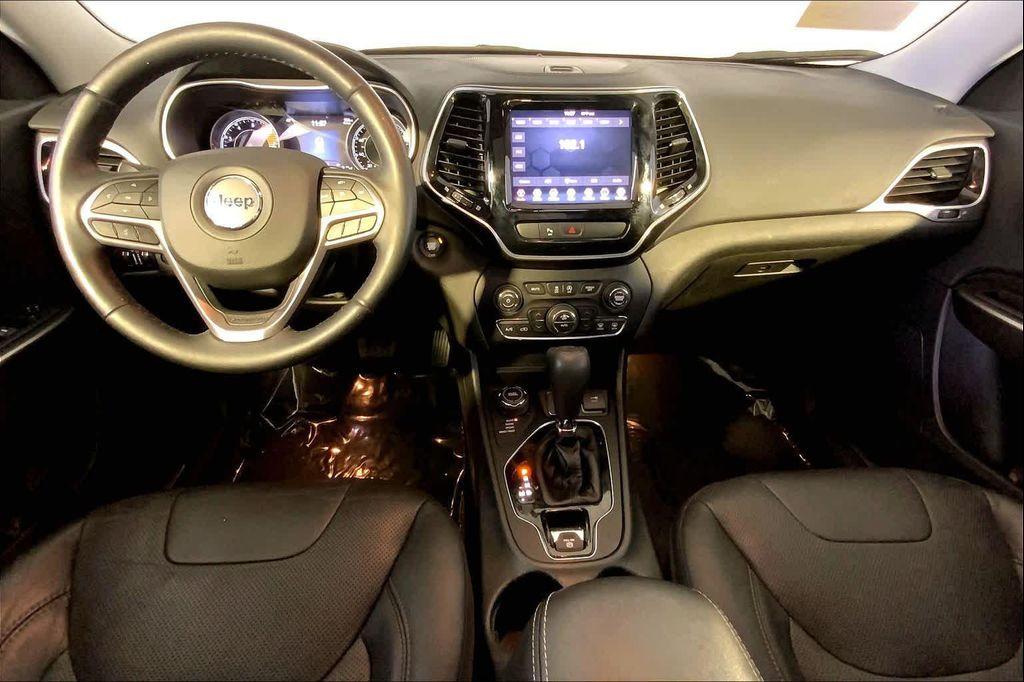 used 2019 Jeep Cherokee car, priced at $18,596