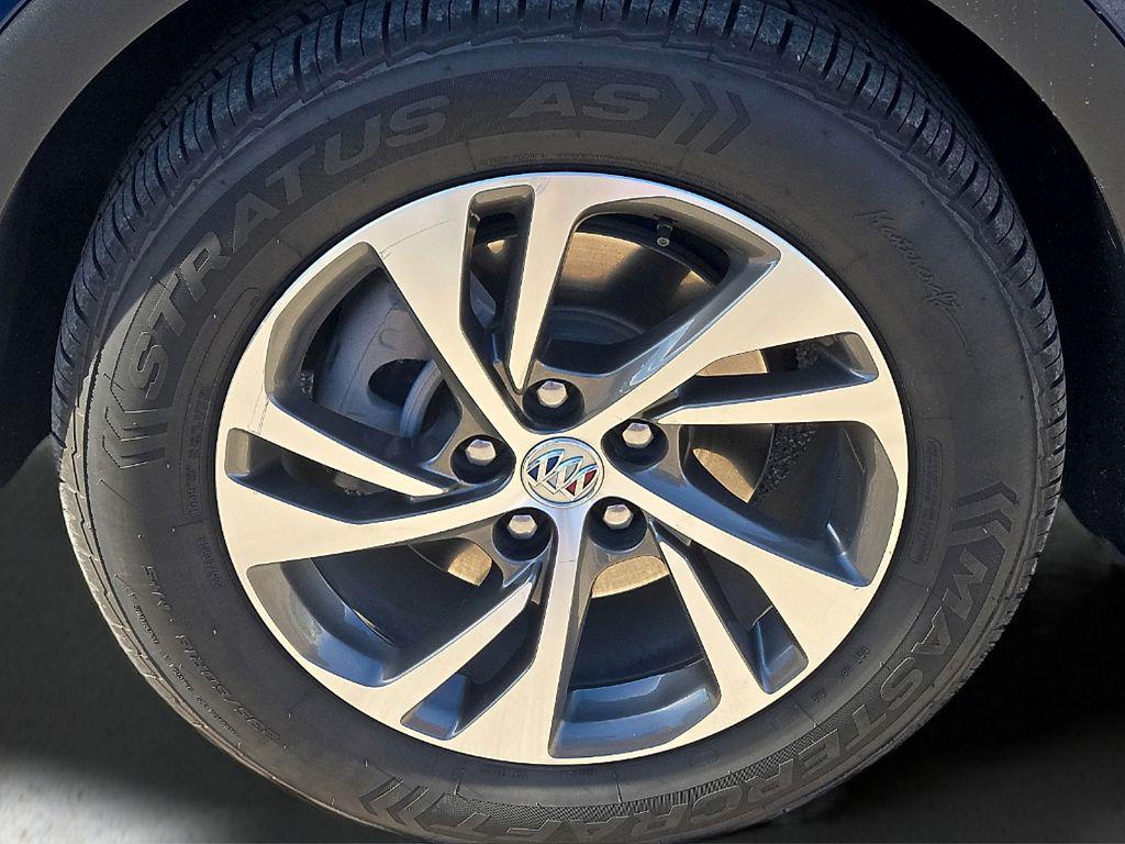 used 2023 Buick Envision car, priced at $25,582