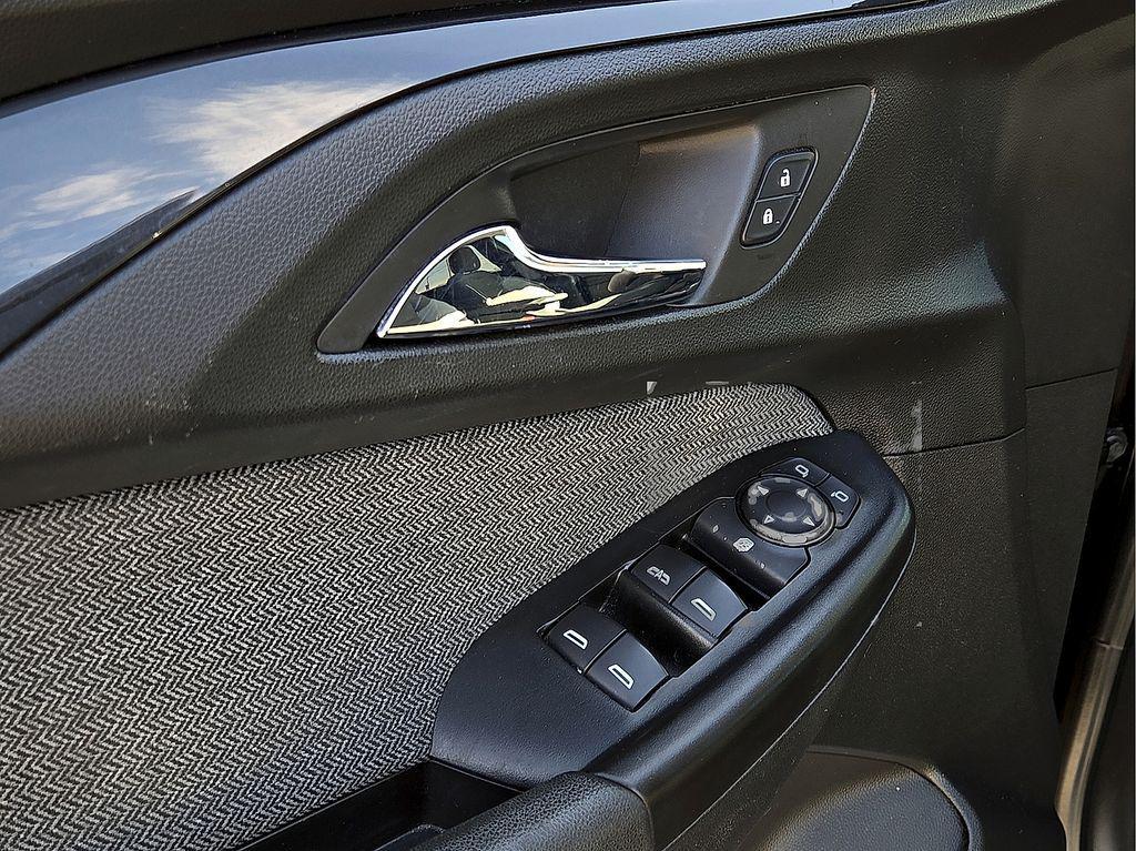 used 2022 Chevrolet TrailBlazer car, priced at $18,590