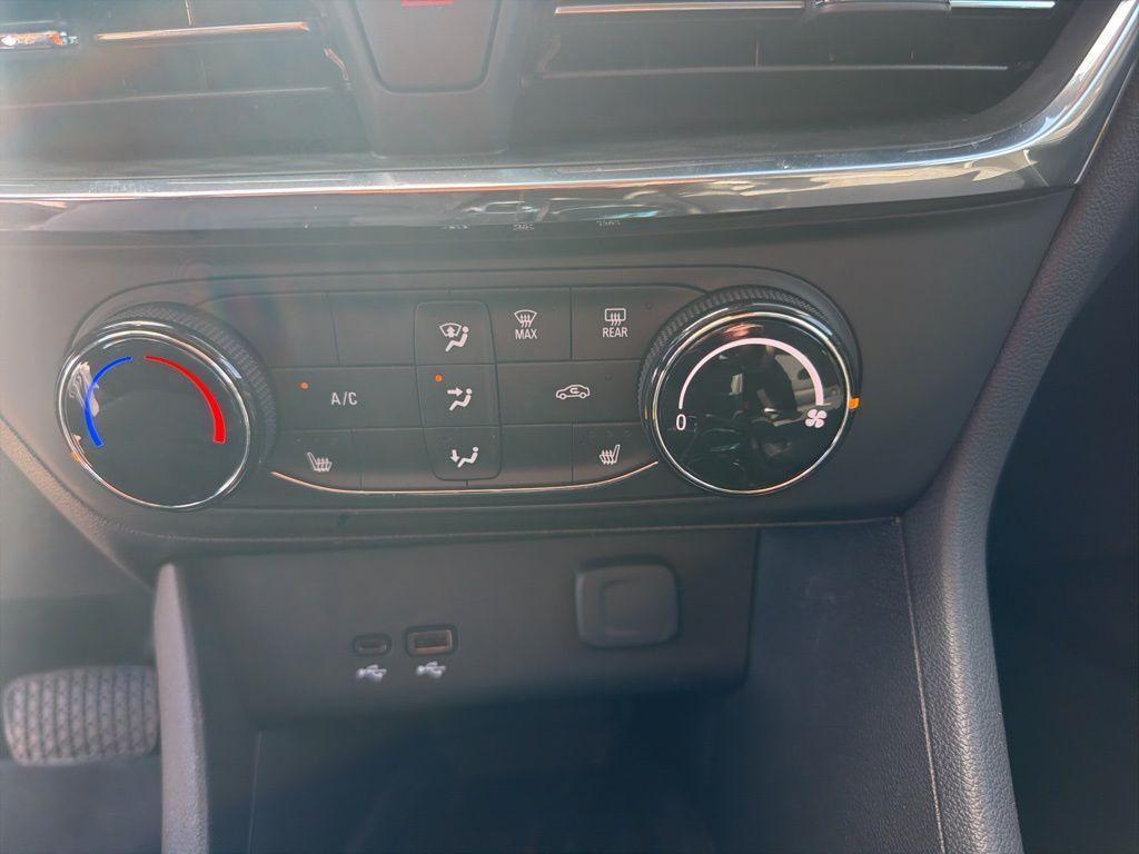 used 2025 Buick Encore GX car, priced at $23,232
