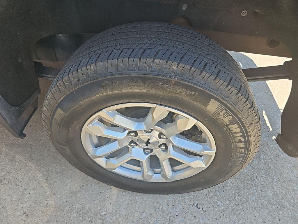 used 2025 Chevrolet Silverado 1500 car, priced at $45,994