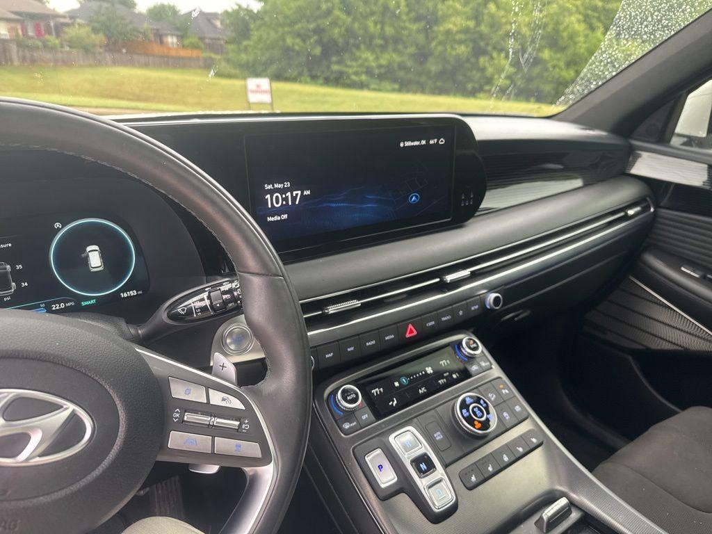 used 2025 Hyundai Palisade car, priced at $46,555