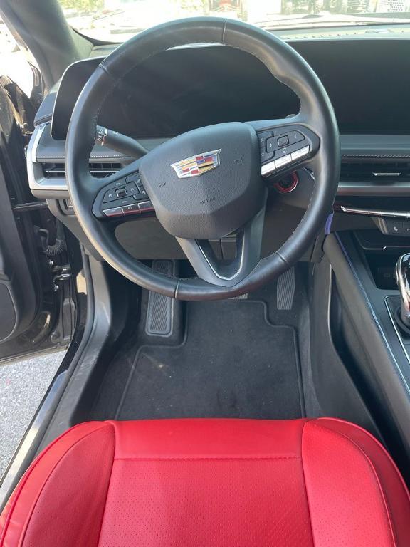 used 2024 Cadillac XT4 car, priced at $33,887