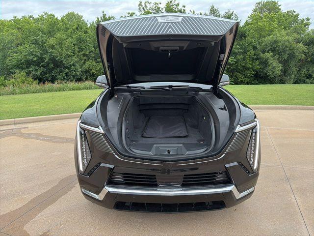 used 2025 Cadillac Escalade IQ car, priced at $104,662