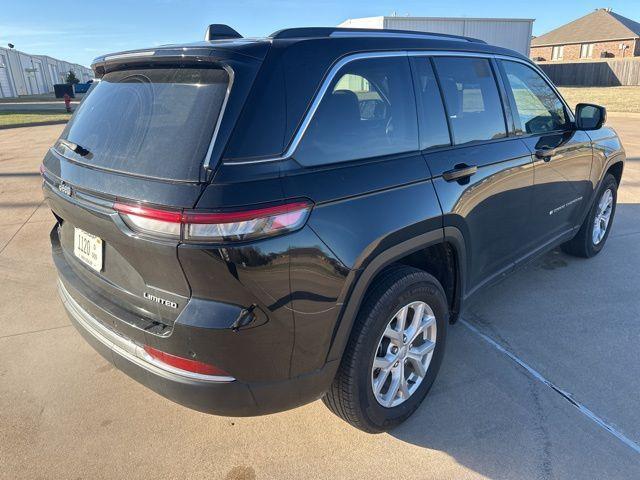 used 2024 Jeep Grand Cherokee car, priced at $33,000