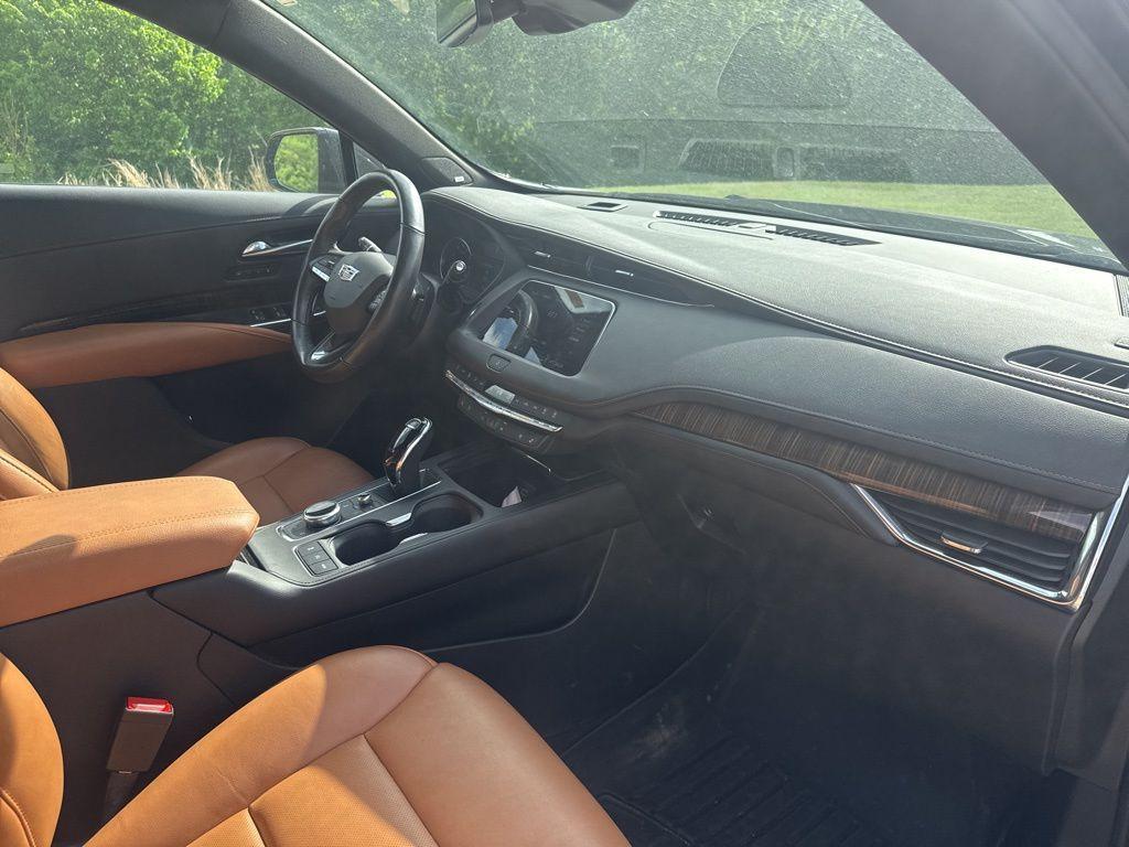 used 2023 Cadillac XT4 car, priced at $29,490