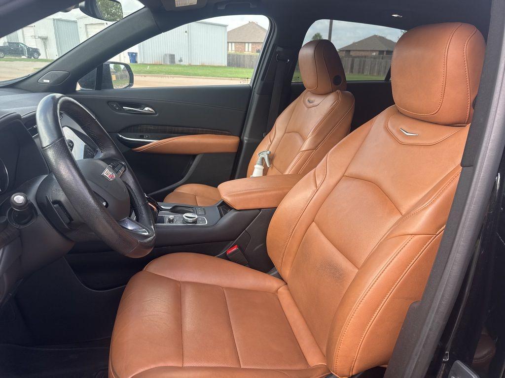 used 2023 Cadillac XT4 car, priced at $29,490