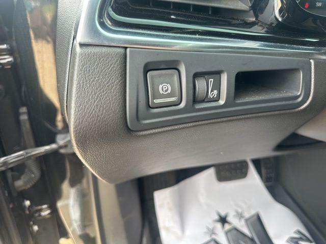 used 2023 Cadillac XT6 car, priced at $27,480
