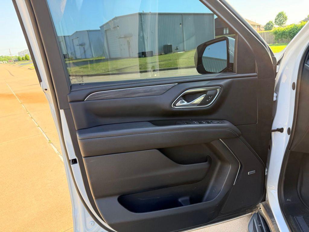 used 2023 GMC Yukon car, priced at $52,274