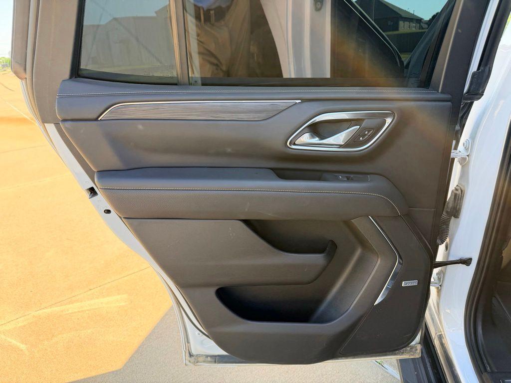 used 2023 GMC Yukon car, priced at $52,274