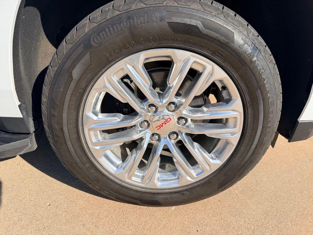 used 2023 GMC Yukon car, priced at $52,274
