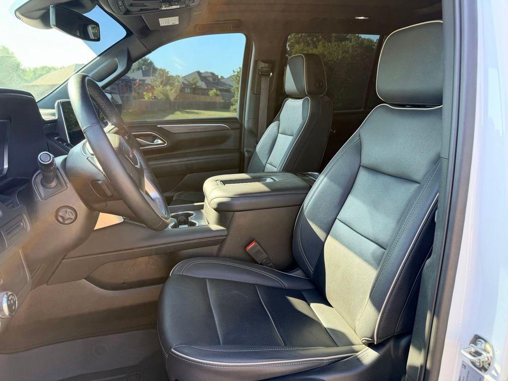 used 2023 GMC Yukon car, priced at $52,274