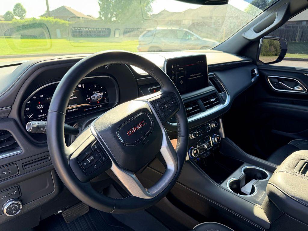 used 2023 GMC Yukon car, priced at $52,274