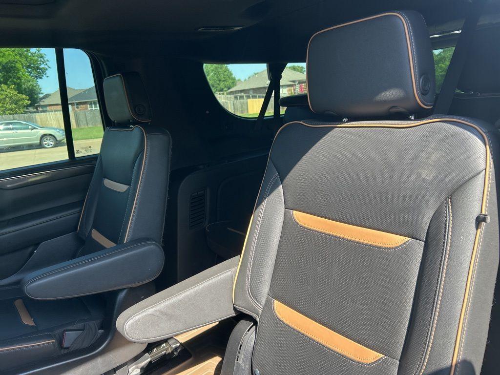 used 2023 GMC Yukon XL car, priced at $48,000