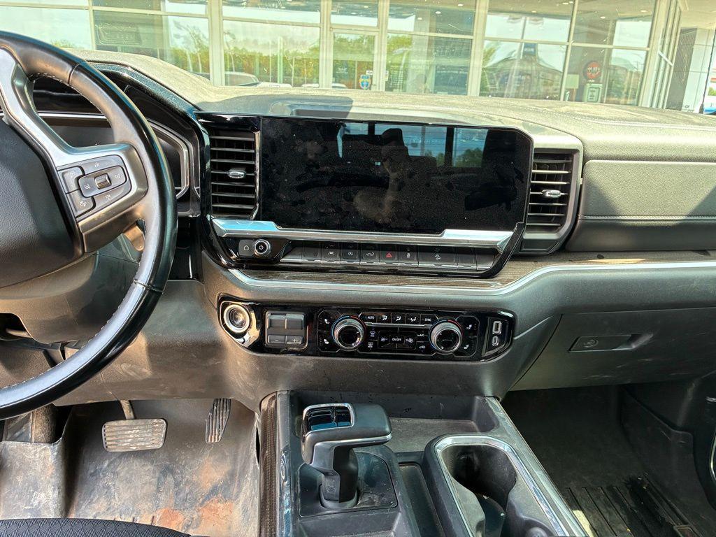 used 2024 Chevrolet Silverado 1500 car, priced at $34,997