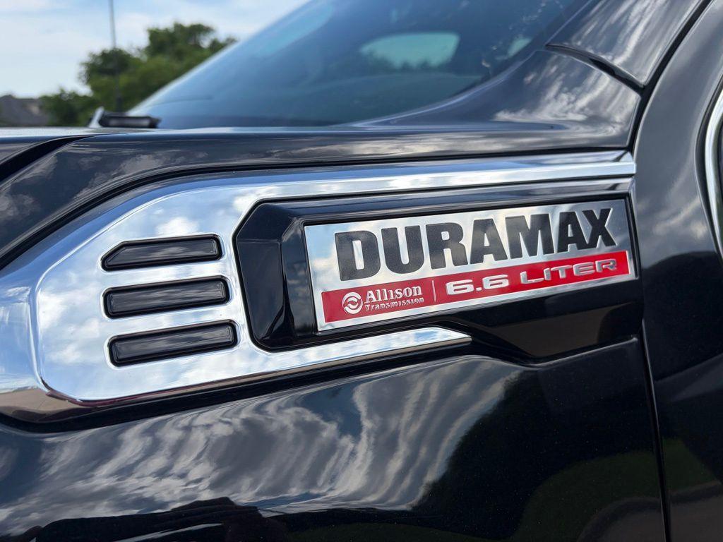 used 2024 GMC Sierra 2500 car, priced at $65,000