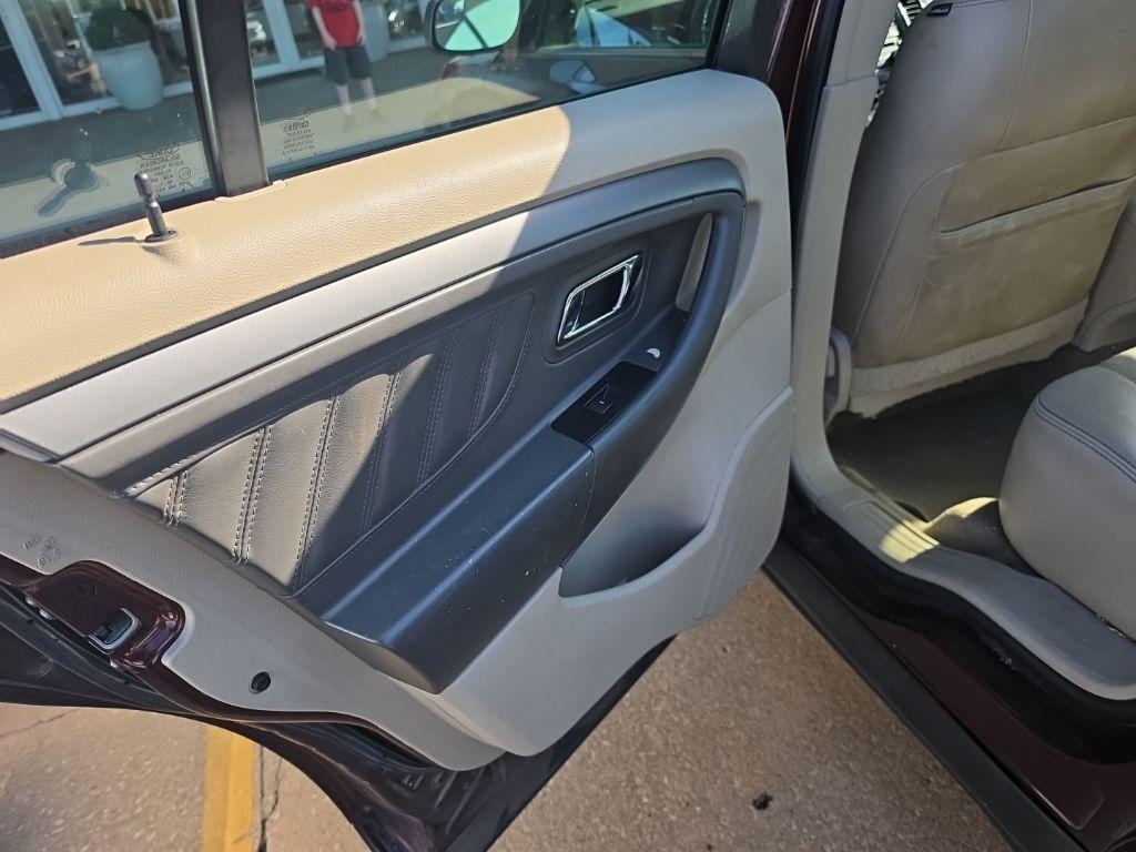 used 2012 Ford Taurus car
