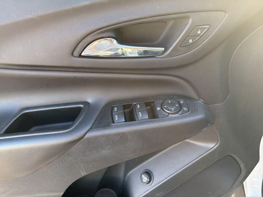 used 2022 Chevrolet Equinox car, priced at $19,976