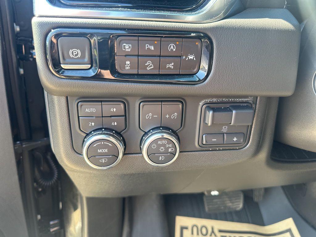 used 2025 GMC Yukon car, priced at $79,944