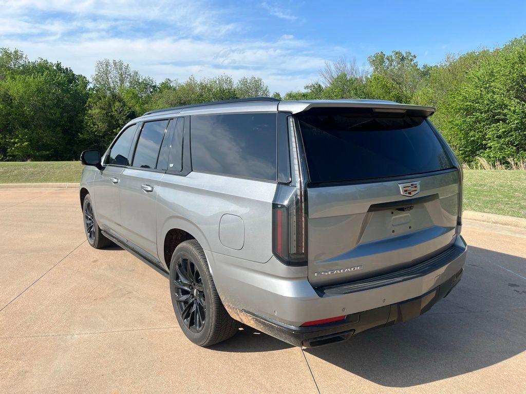 used 2025 Cadillac Escalade ESV car, priced at $108,570