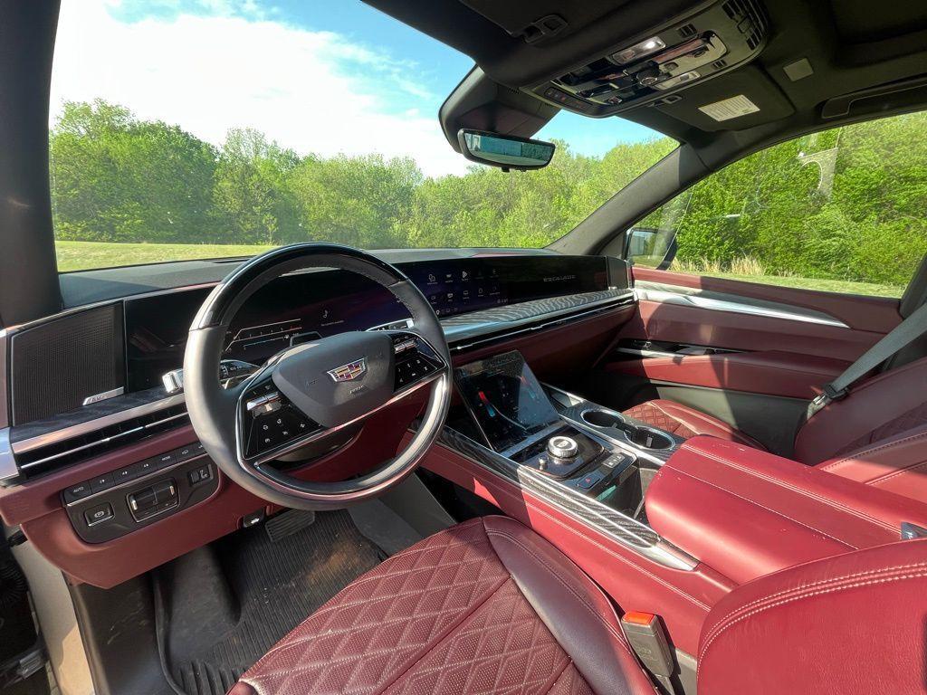 used 2025 Cadillac Escalade ESV car, priced at $108,570