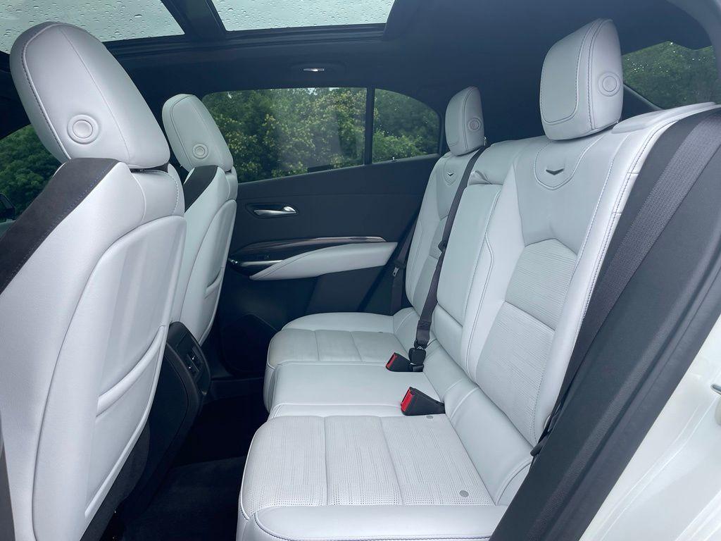 used 2024 Cadillac XT4 car, priced at $35,620