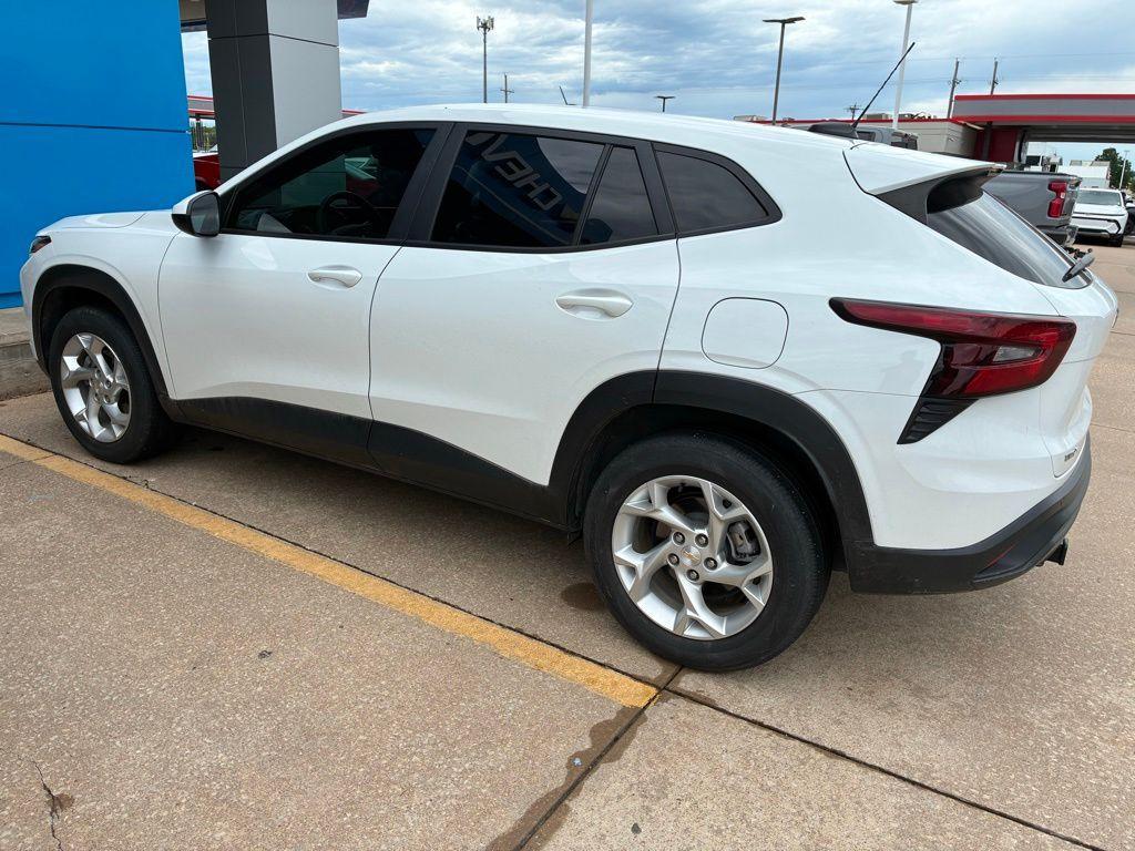 used 2024 Chevrolet Trax car, priced at $20,000