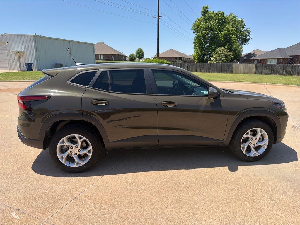 used 2024 Chevrolet Trax car, priced at $21,533