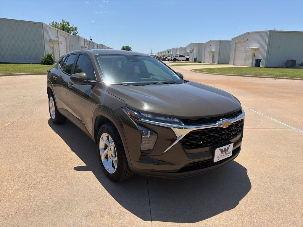 used 2024 Chevrolet Trax car, priced at $21,533